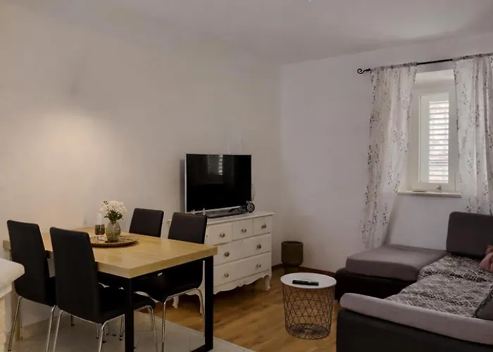 Apartment Old Teatar