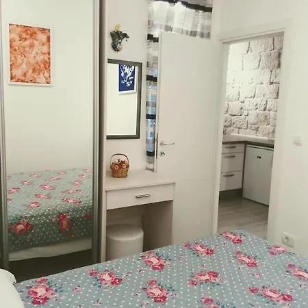 Apartment Vita شقة