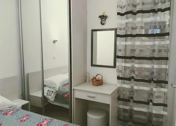 Apartment Old Teatar